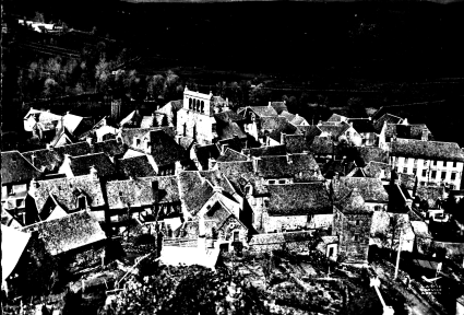 su_ son glise et la vierge